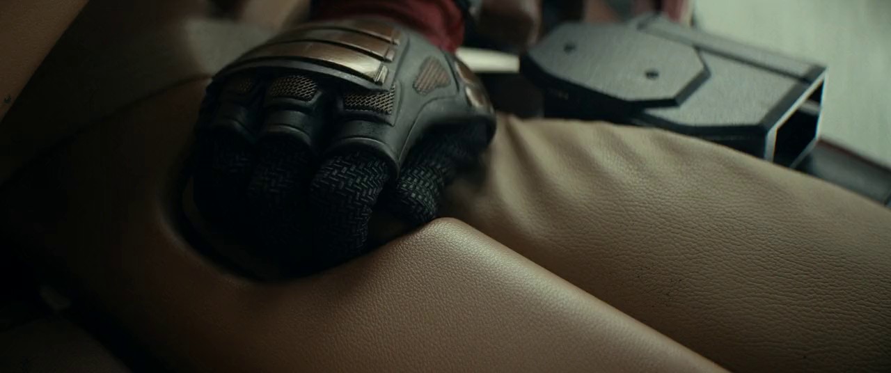 Deadpool & Wolverine (2024) BluRay Hin + Eng + Tam + Tel 720p x264 AVC DDP 5.1.mkv.0002
